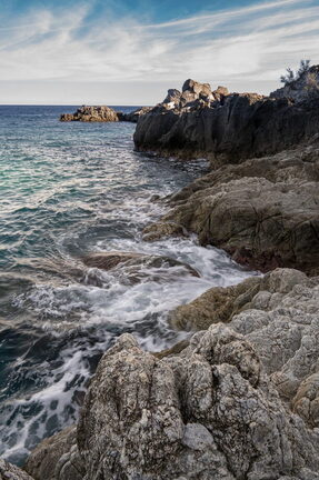 mare scogliera di Staletti
