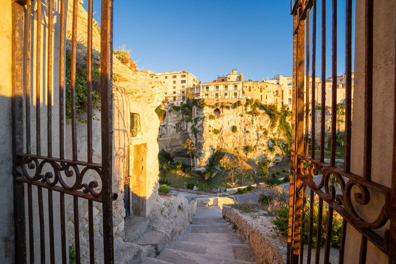 Santuario Santa Maria dell_Isola di Tropea