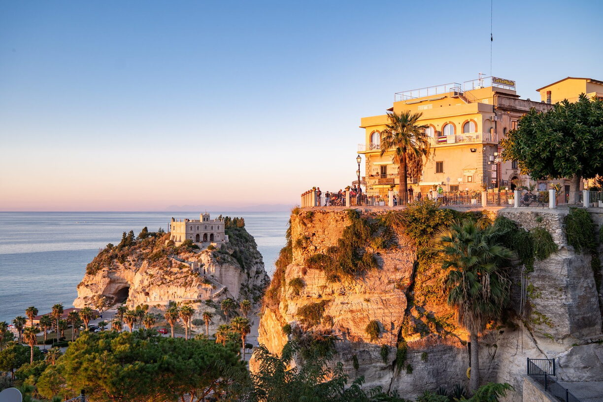 Santuario Santa Maria dell_Isola-Mare di Tropea